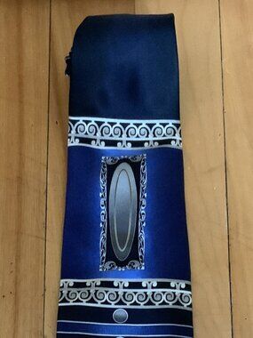 Di Moggio Mens Silk Necktie. 55 Inches